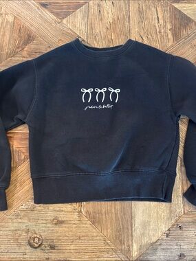 Girls Black Crewneck Sweatshirt with Bow Graphic